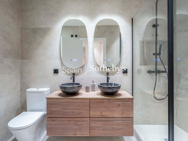 Apartment for Sale in Madrid, Madrid 26