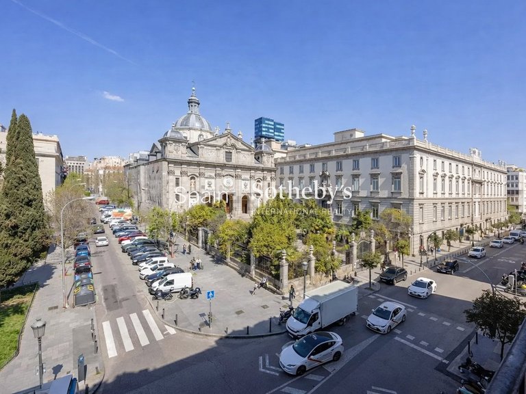 Apartment for Sale in Madrid, Madrid 11