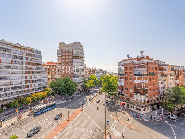 Apartment for Sale in Madrid, Madrid 27