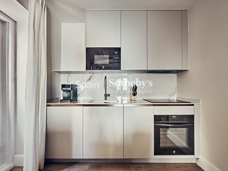 Apartment for Sale in Madrid, Madrid 8