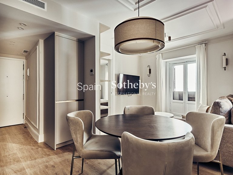 Apartment for Sale in Madrid, Madrid 5
