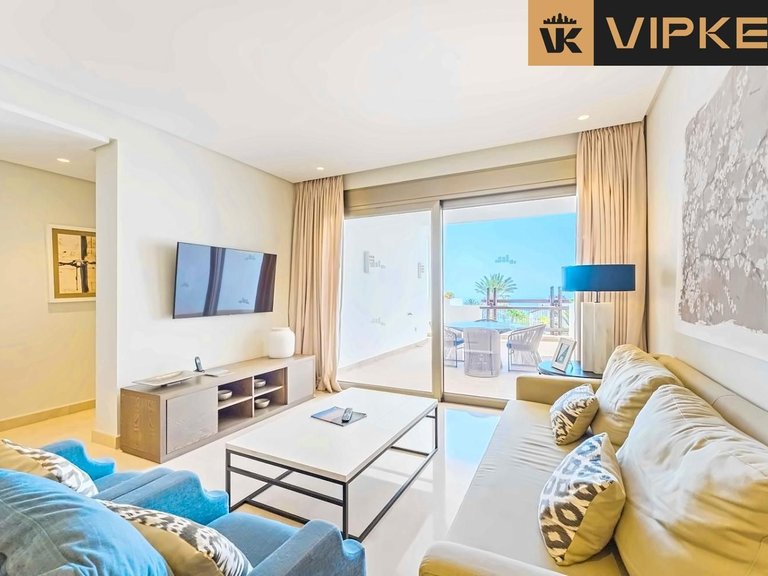Villa for Sale in Guia De Isora, Tenerife 16