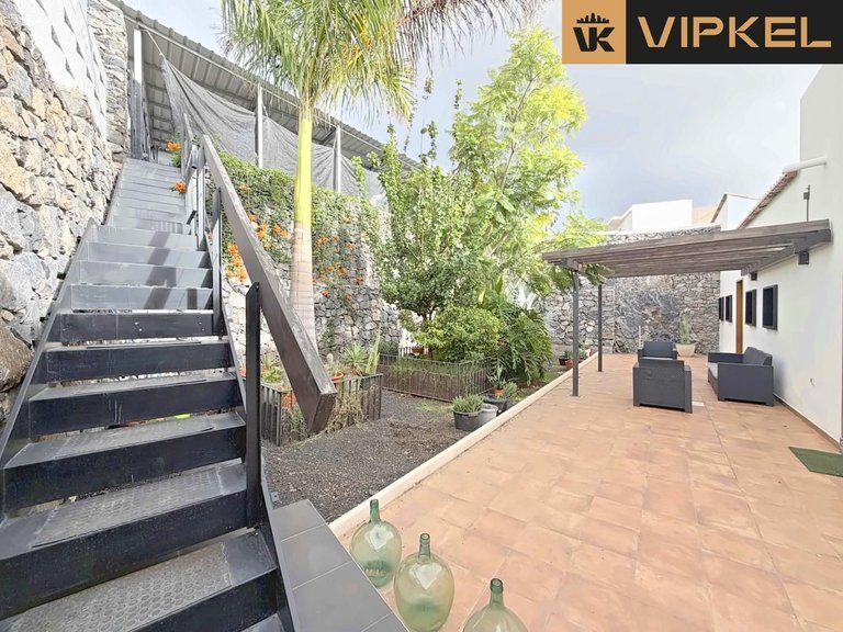 Villa for Sale in Guia De Isora, Tenerife 27