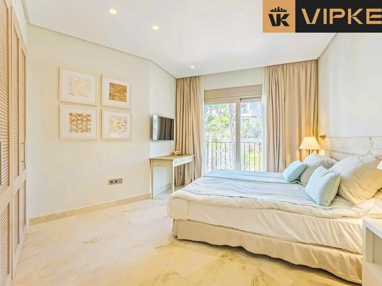Villa for Sale in Guia De Isora, Tenerife 14