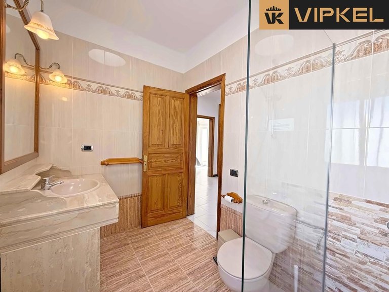 Villa for Sale in Yaiza, Las Palmas 44