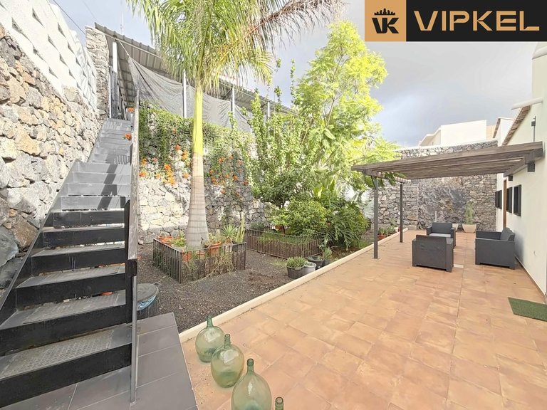 Villa for Sale in Guia De Isora, Tenerife 2