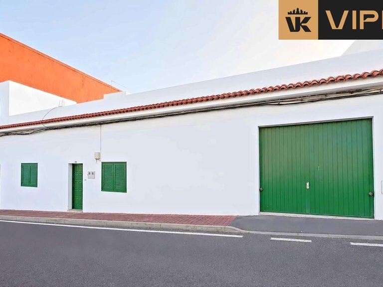 Villa for Sale in Granadilla De Abona, Tenerife 6