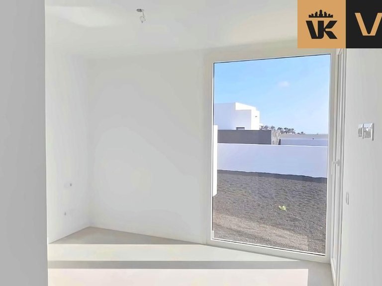 Villa for Sale in Yaiza, Las Palmas 22