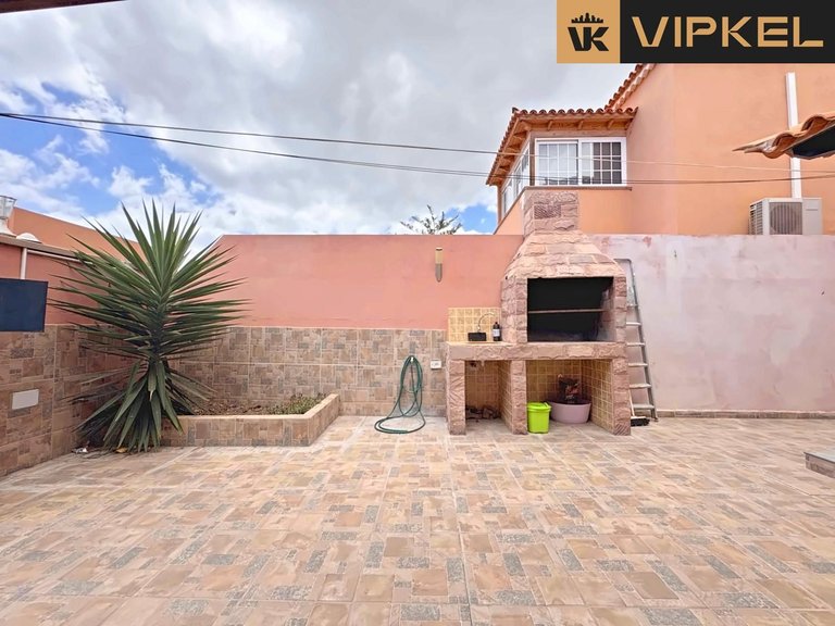 Villa for Sale in Arona, Tenerife 28