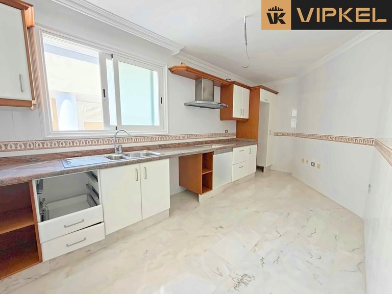 Apartment for Sale in Santiago Del Teide, Tenerife 11