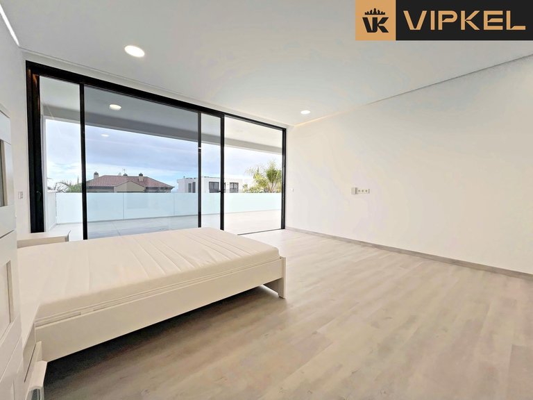 Villa for Sale in Adeje, Tenerife 28