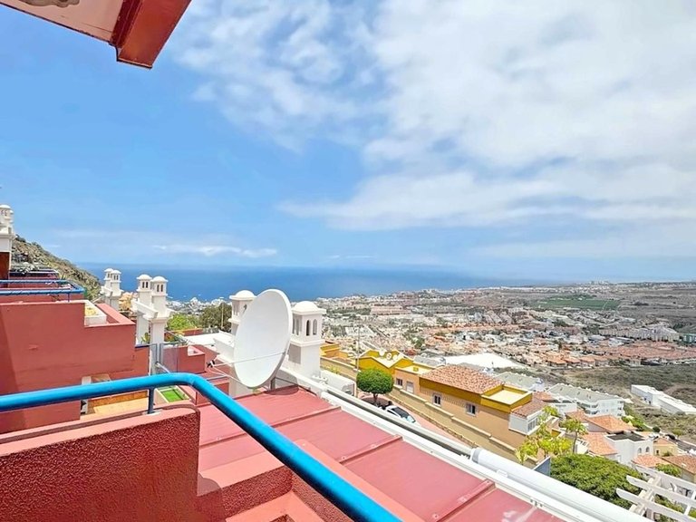 Apartment for Sale in Adeje, Tenerife 1