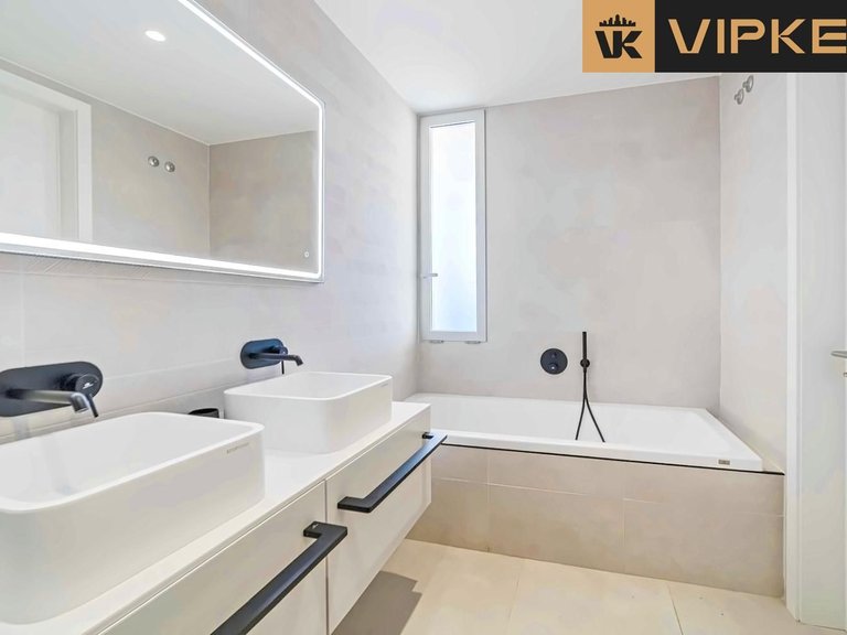 Villa for Sale in Adeje, Tenerife 8