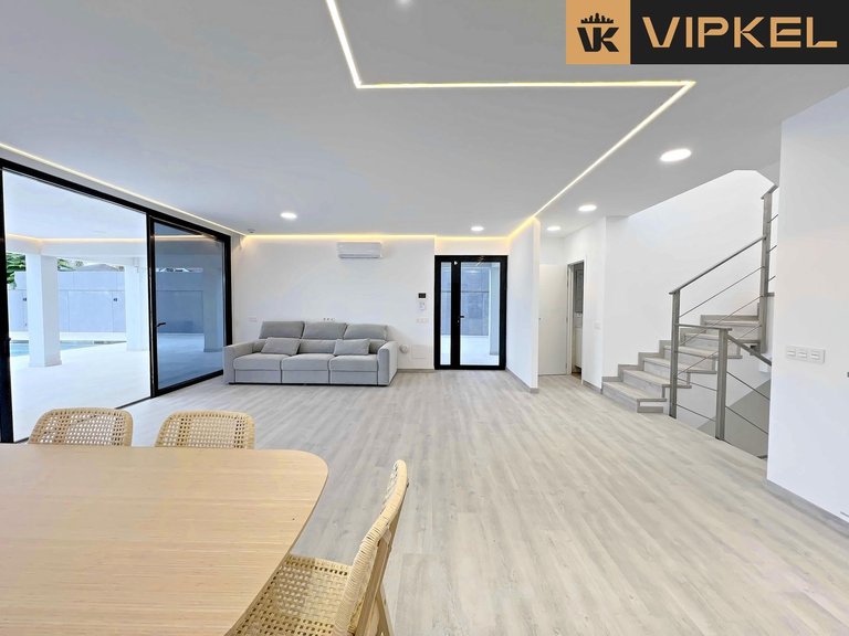 Villa for Sale in Adeje, Tenerife 11