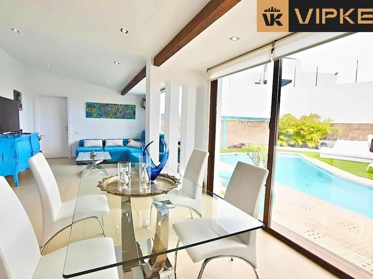 Villa for Sale in Arona, Tenerife 4