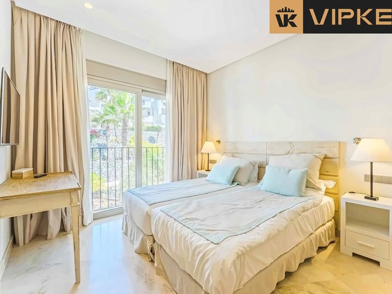 Villa for Sale in Guia De Isora, Tenerife 11