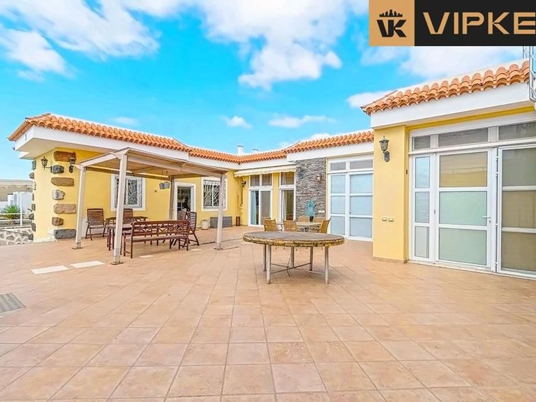 Villa for Sale in Arona, Tenerife 22