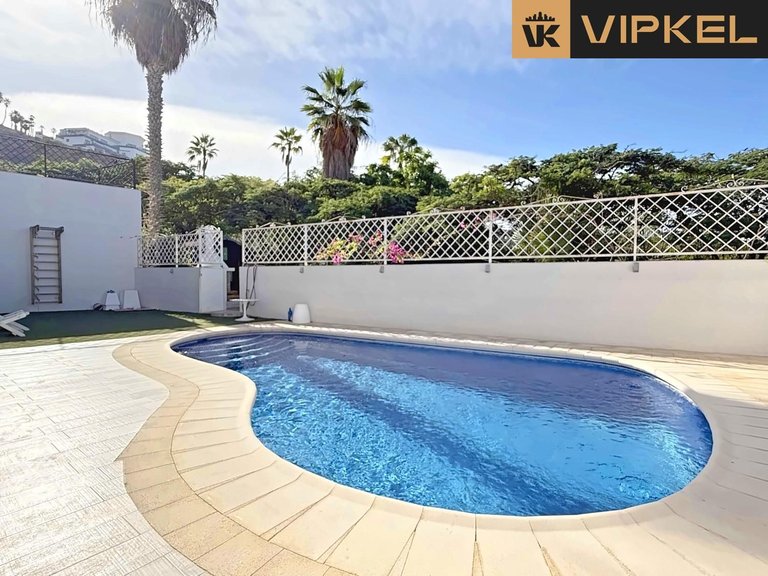 Villa for Sale in Adeje, Tenerife 10