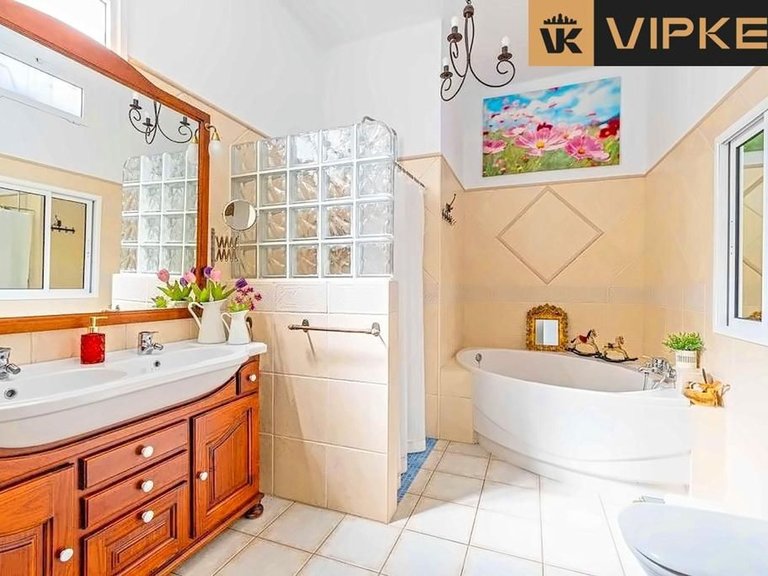 Villa for Sale in Arona, Tenerife 16