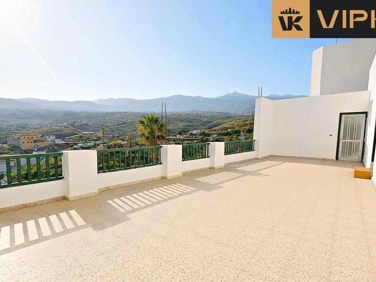 Villa for Sale in Granadilla De Abona, Tenerife 2
