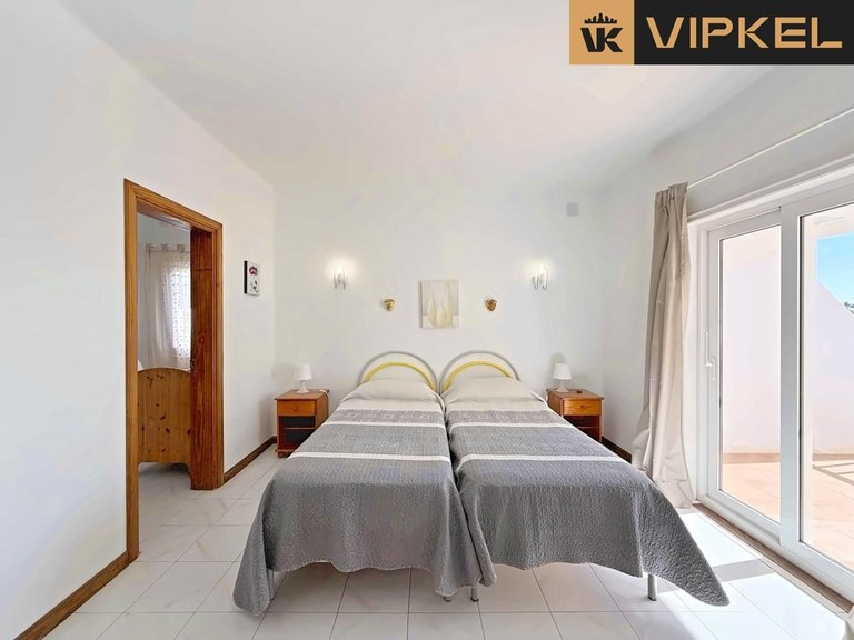 Villa for Sale in Yaiza, Las Palmas 36