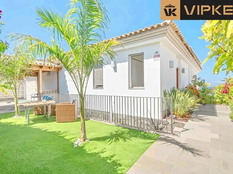 Villa for Sale in Santiago Del Teide, Tenerife 14