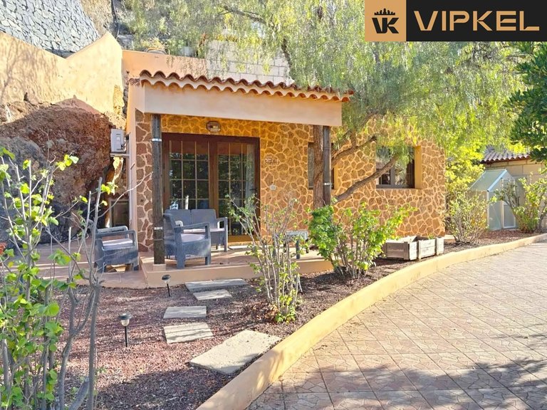 Villa for Sale in Arona, Tenerife 10
