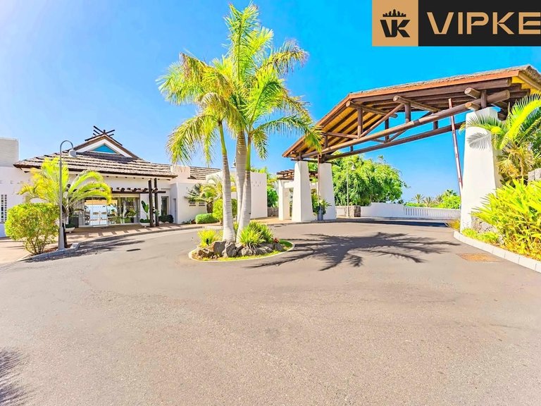 Villa for Sale in Guia De Isora, Tenerife 10