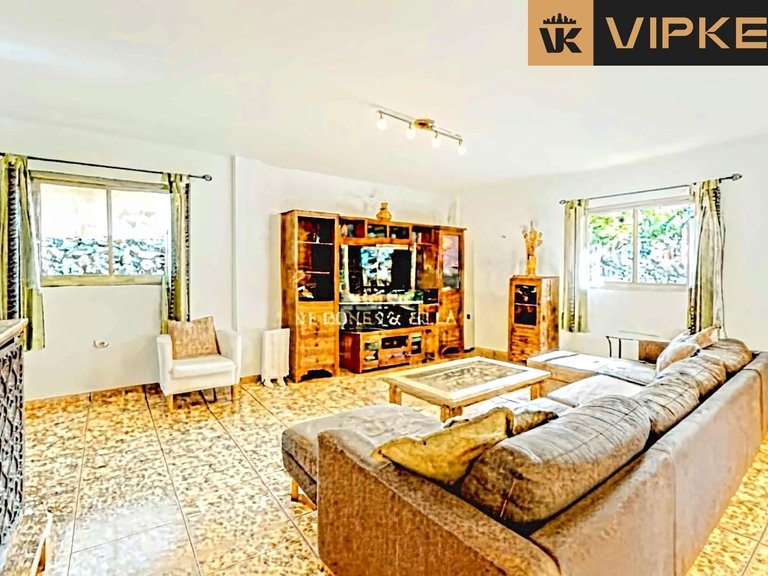 Villa for Sale in Adeje, Tenerife 32