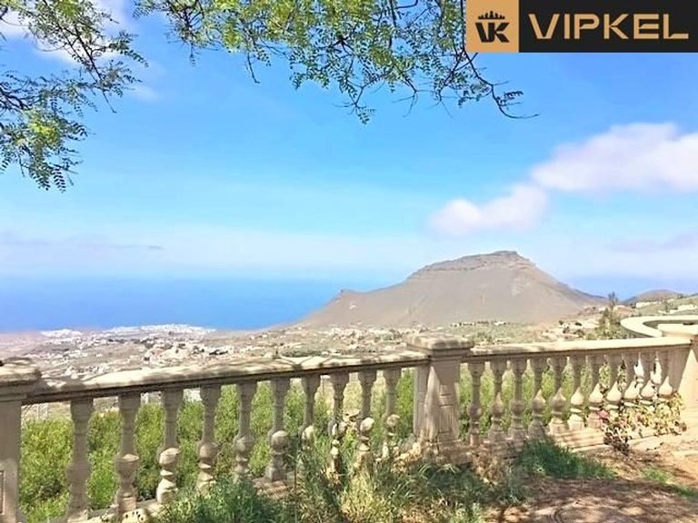 Villa for Sale in Arona, Tenerife 8