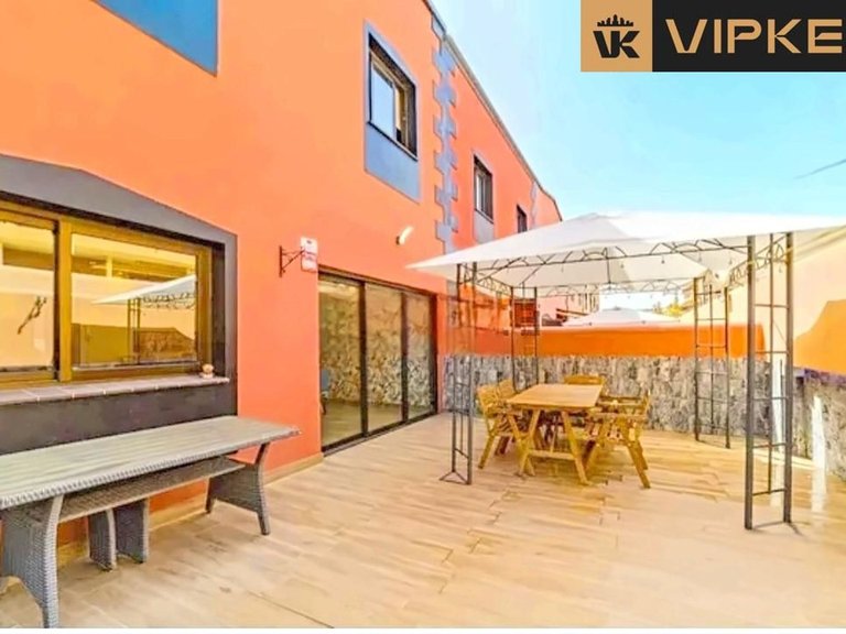 Villa for Sale in Adeje, Tenerife 4