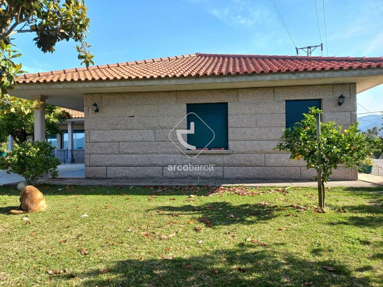 Villa para Sale en Britelo (são Martinho), Ponte Da Barca 22