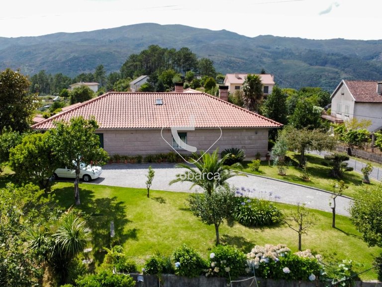 Villa para Sale en Britelo (são Martinho), Ponte Da Barca 19