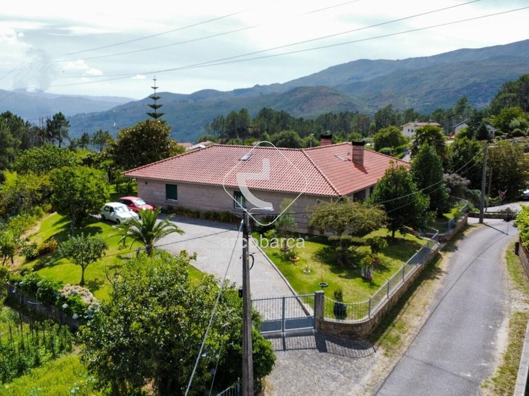 Villa para Sale en Britelo (são Martinho), Ponte Da Barca 1