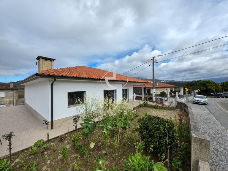 Villa para Sale en Ponte Da Barca, V.n. Muía, Paço Vedro Magalhães, Ponte Da Barca 25
