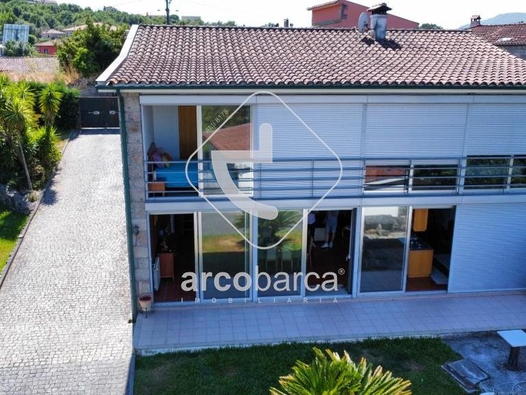Villa para Sale en Oleiros, Ponte Da Barca 38