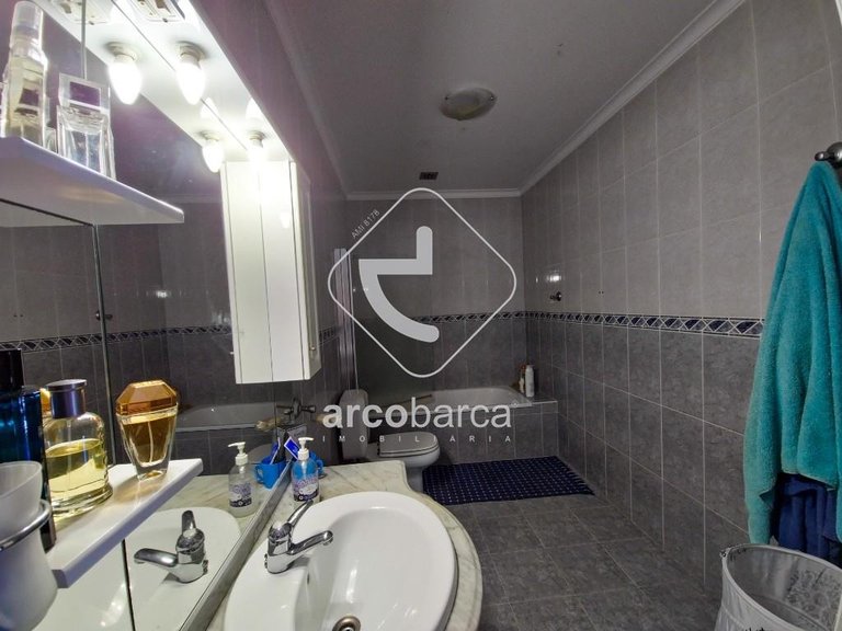 Villa para Sale en Oleiros, Ponte Da Barca 19