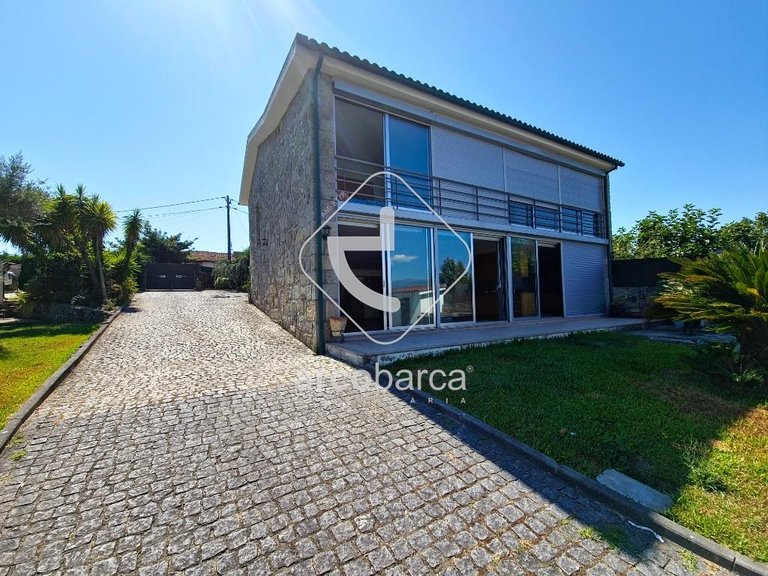 Villa para Sale en Oleiros, Ponte Da Barca 26