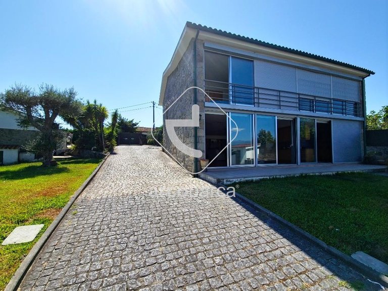 Villa para Sale en Oleiros, Ponte Da Barca 1