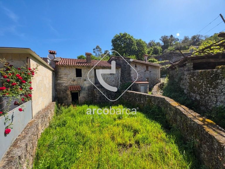 Villa para Sale en Lindoso, Ponte Da Barca 13