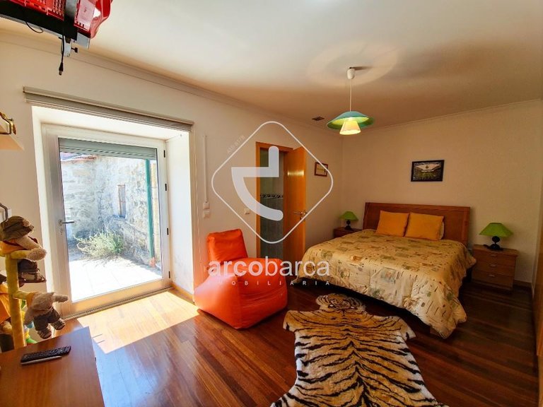 Villa para Sale en Oleiros, Ponte Da Barca 15