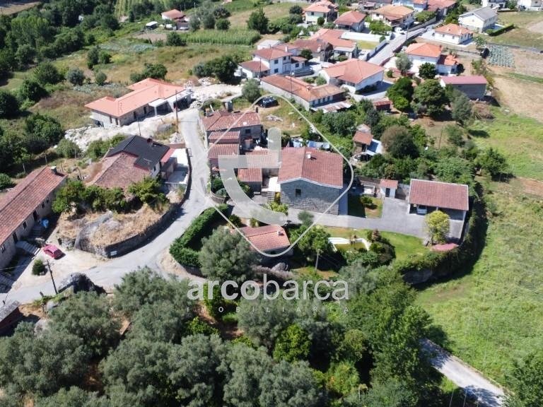 Villa para Sale en Oleiros, Ponte Da Barca 27