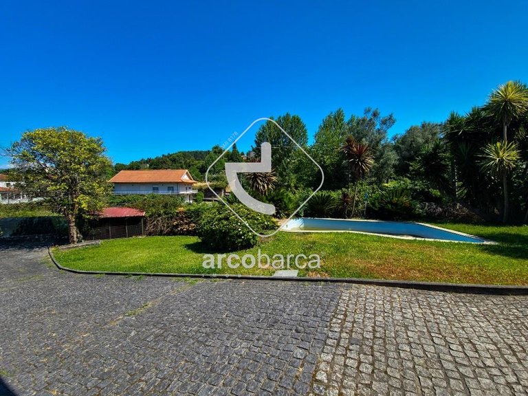 Villa para Sale en Oleiros, Ponte Da Barca 25