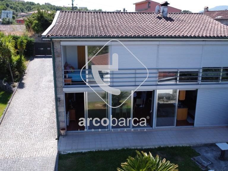 Villa para Sale en Oleiros, Ponte Da Barca 33