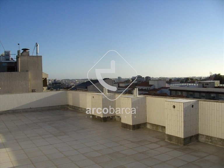 Commercial para Rent en Cedofeita, Santo Ildefonso, Sé, Miragaia, São Nicolau, Vitória, Porto 2