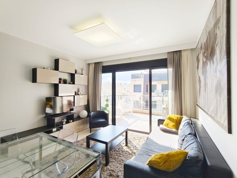 Apartment for Sale in Mil Palmeras, Alicante 9
