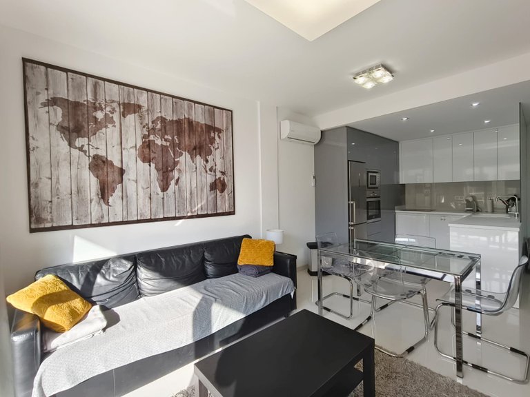 Apartment for Sale in Mil Palmeras, Alicante 6