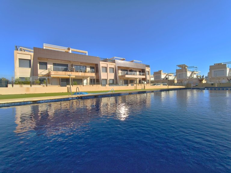 Apartment for Sale in Mil Palmeras, Alicante 31