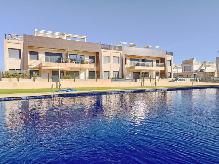 Apartment for Sale in Mil Palmeras, Alicante 33