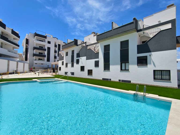 Apartment for Sale in Los Altos, Alicante 34